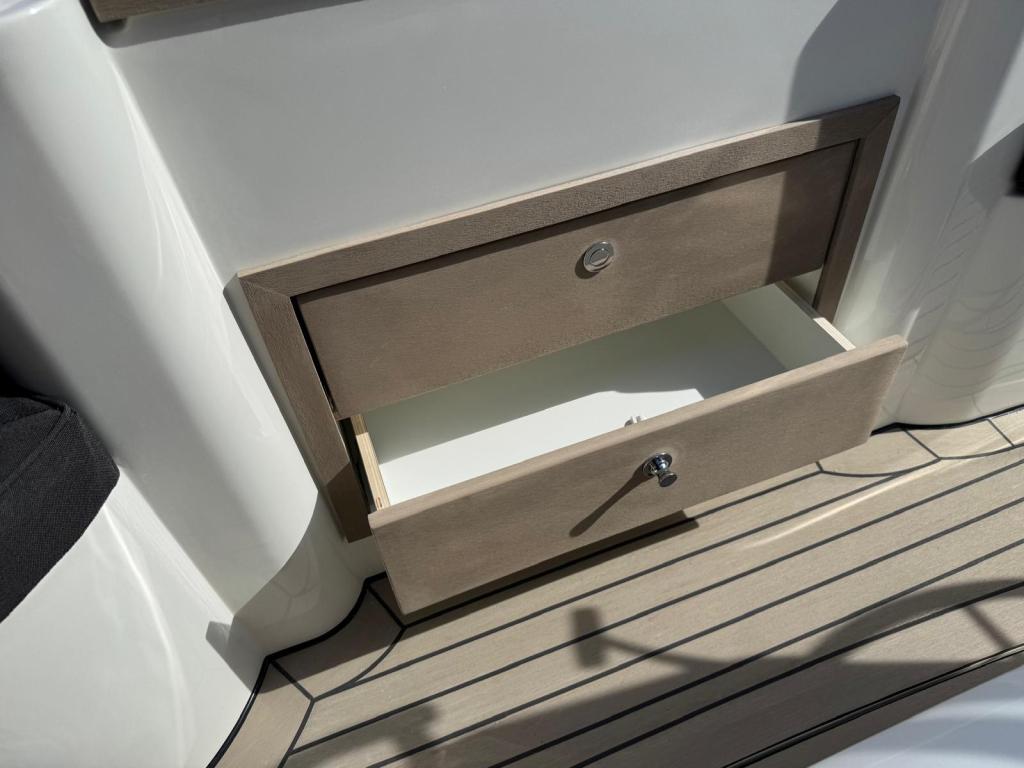 Antaris Seventy5 met Vetus 52pk