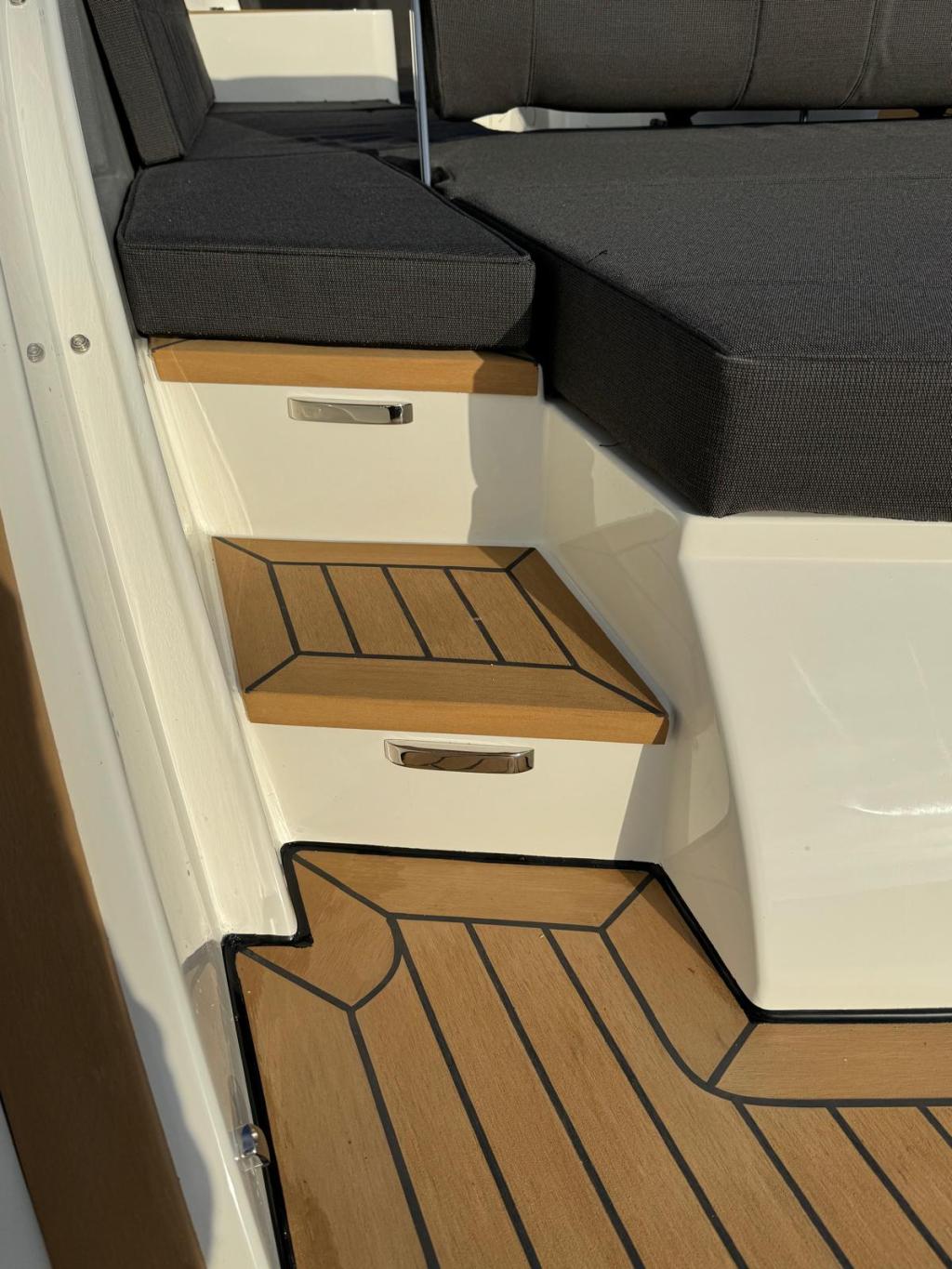 Antaris Sixty7 met Vetus 42 pk