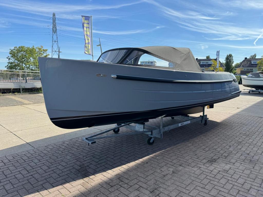 Antaris Seventy5 met Vetus 52pk