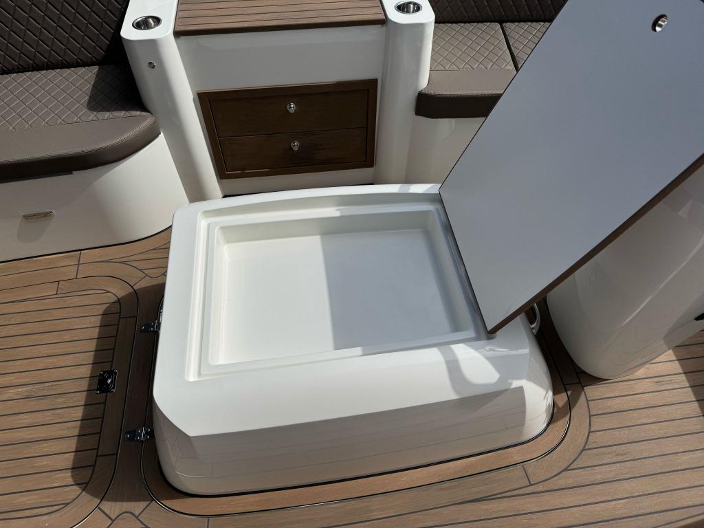 Antaris  Seventy5 met Vetus 52pk