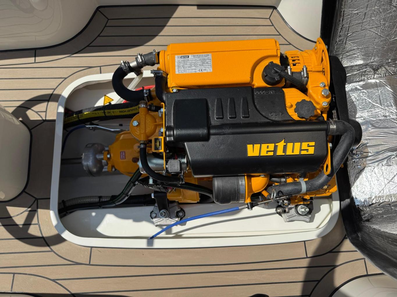 Antaris Fifty5 met Vetus 27pk