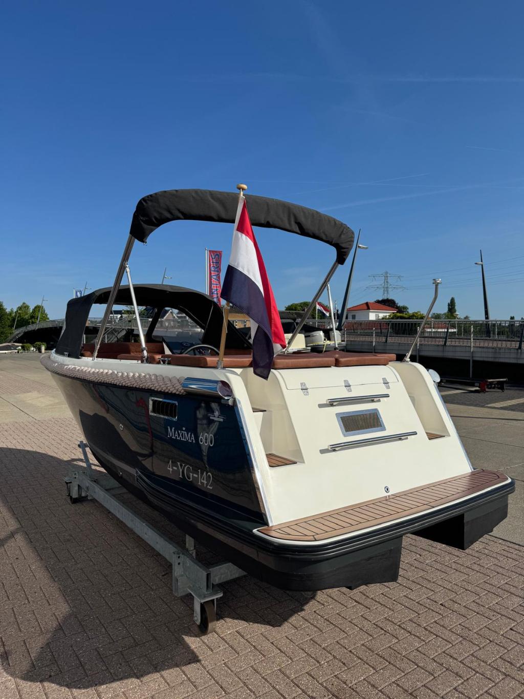 Maxima 600