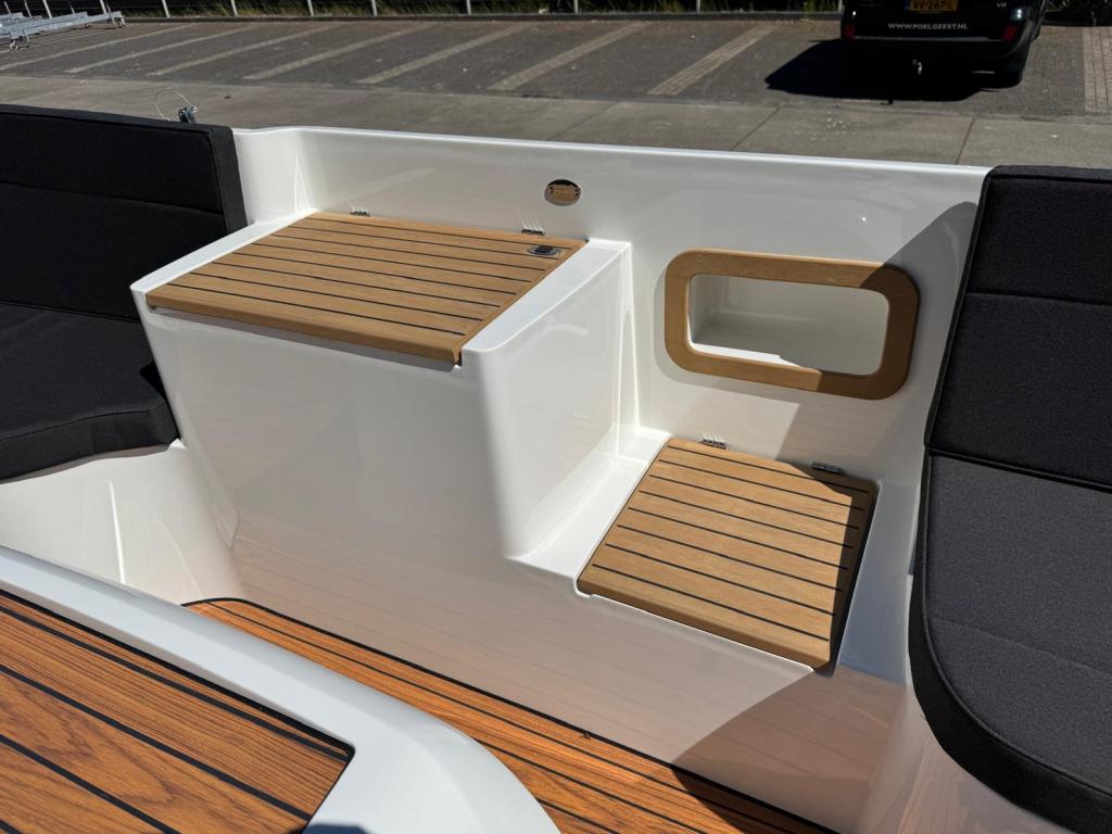 Maril 6NXT met Vetus 42pk