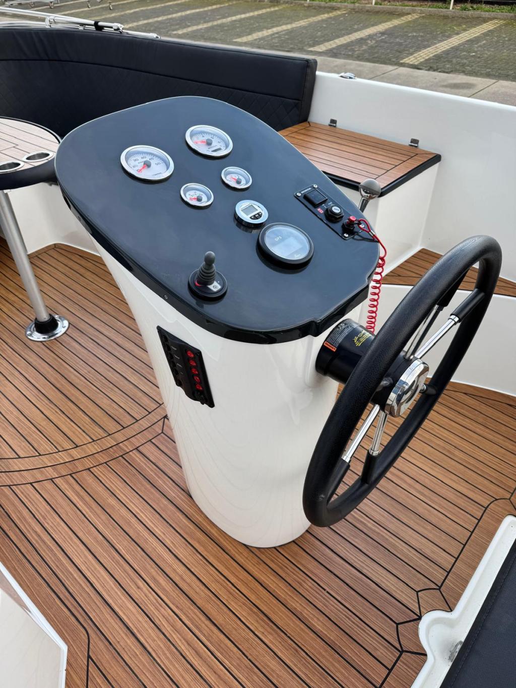 Maxima 720 met Honda 135 pk