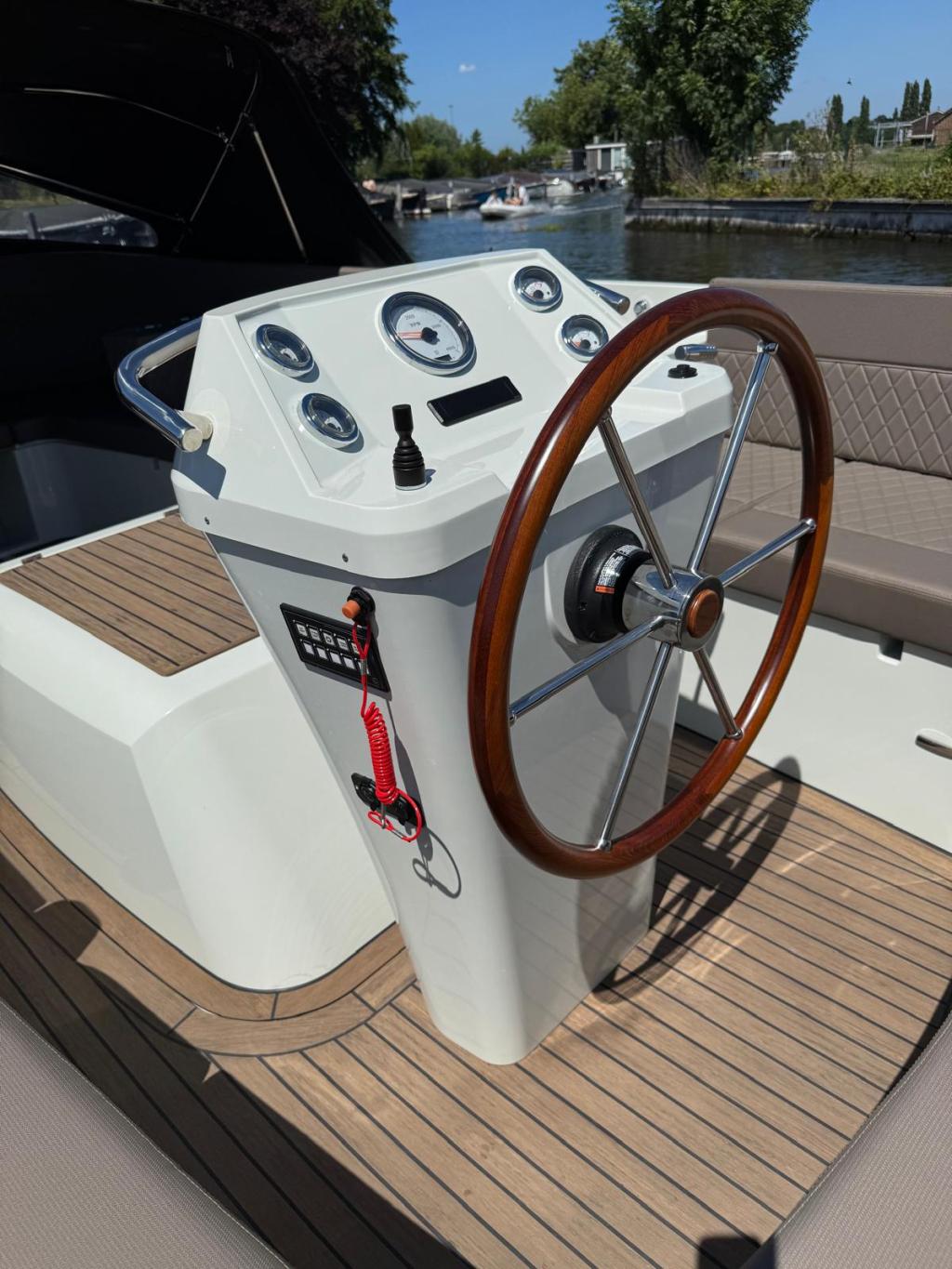 Antaris Seventy5 met Vetus 52pk (Demonstratiemodel)