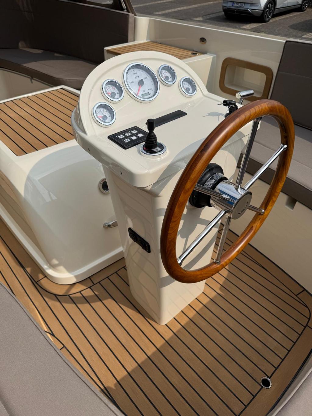 Maril 6NXT met Vetus 42pk