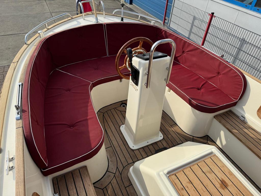 Maril 625 met Vetus 25 pk