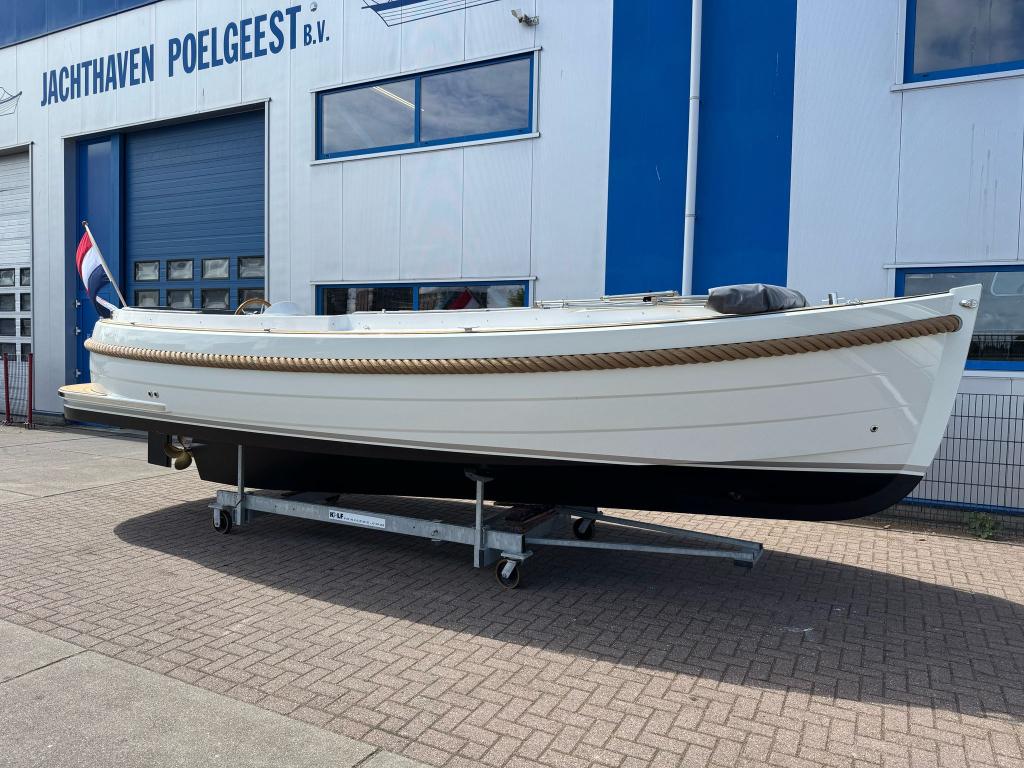 Maril 7NXT met Vetus 52pk