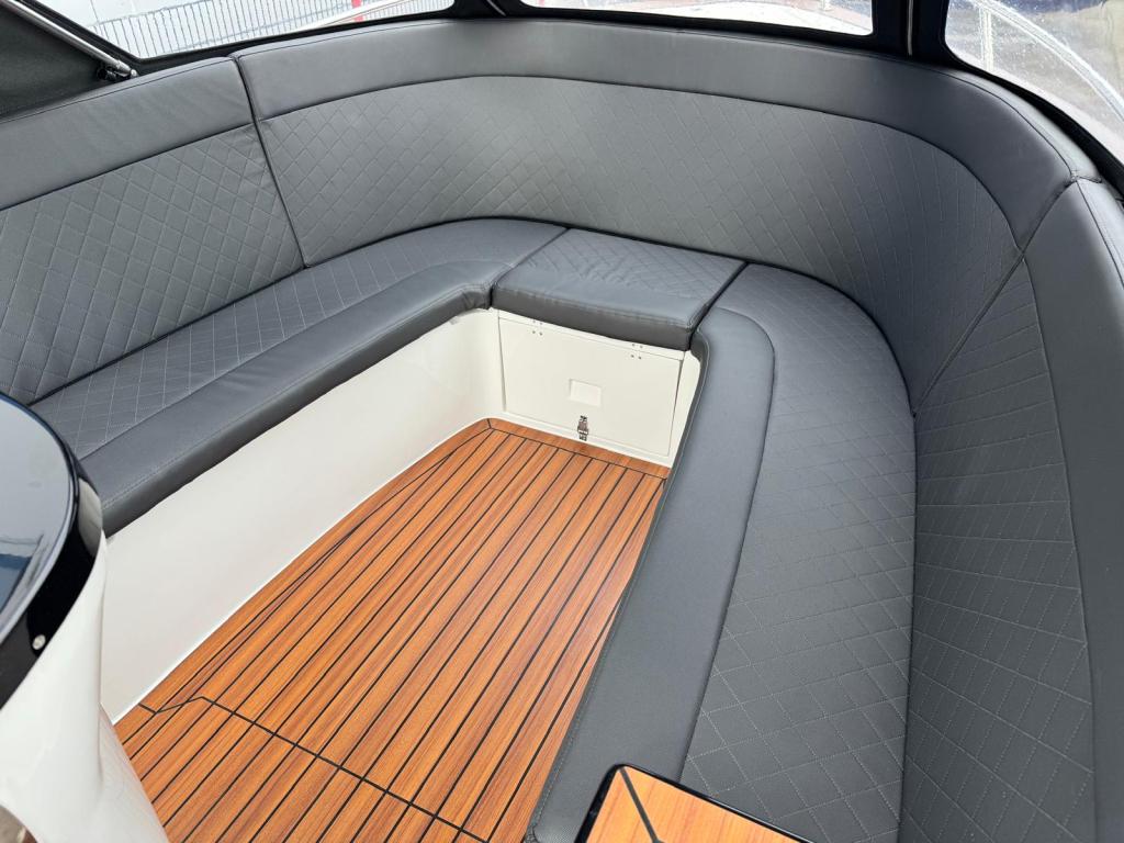 Maxima 620 met Honda 30 pk