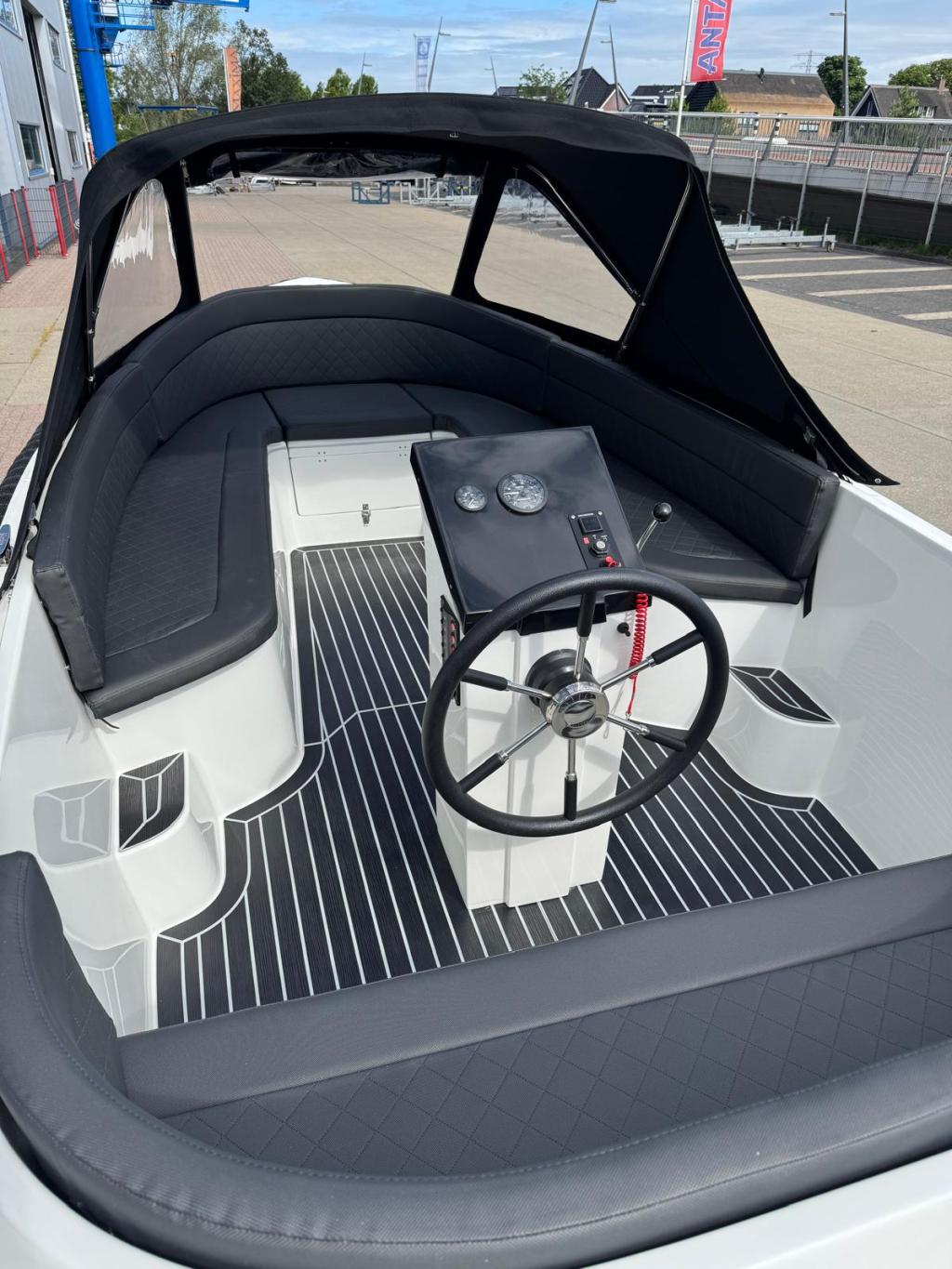 Maxima 550 met Honda 30pk (Demonstratiemodel)