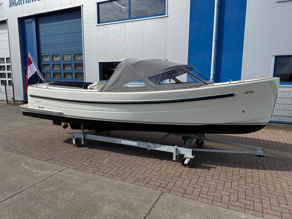 Antaris Fifty5 met Vetus 27pk