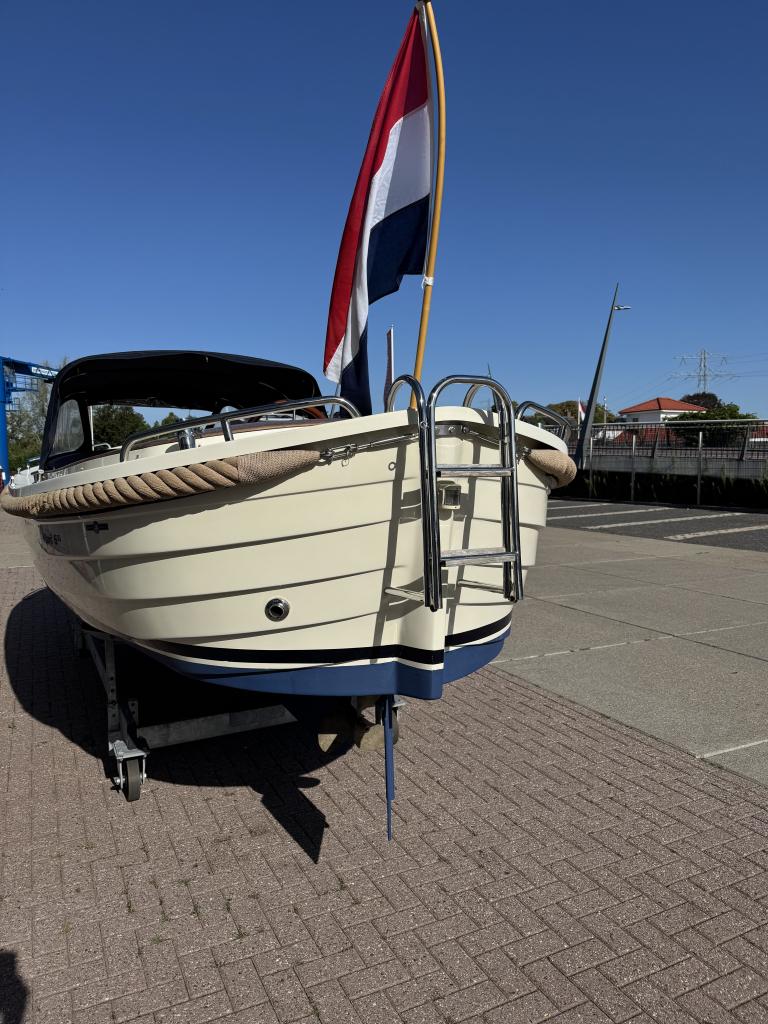 Maril 650 met Vetus 27 pk