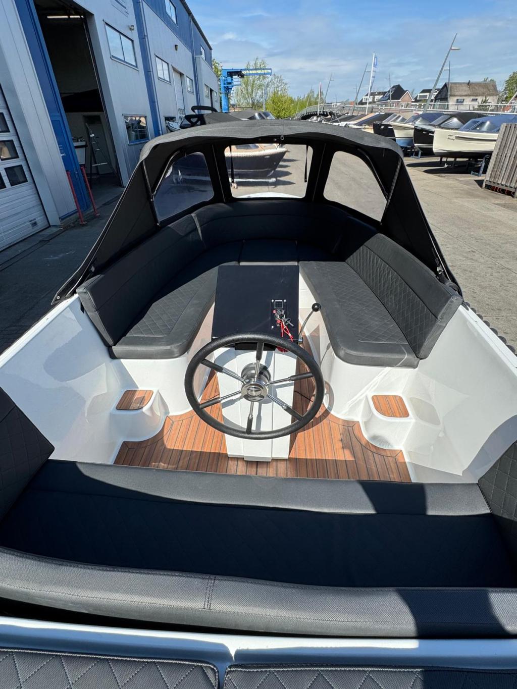 Maxima 600