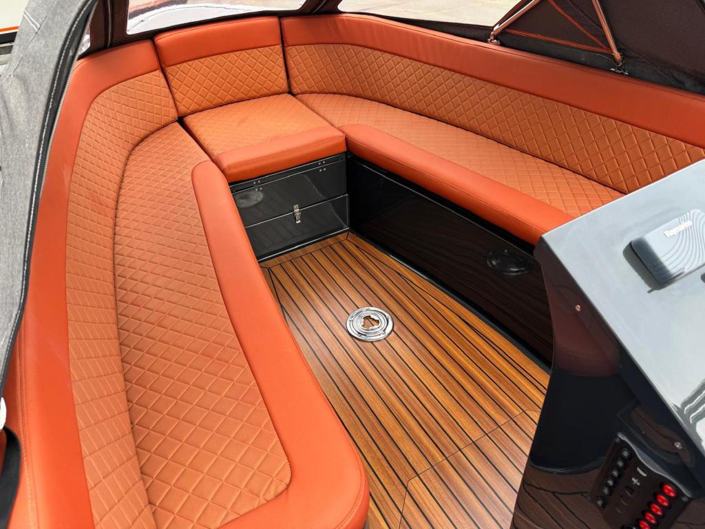 Maxima 600 met Suzuki 30 pk