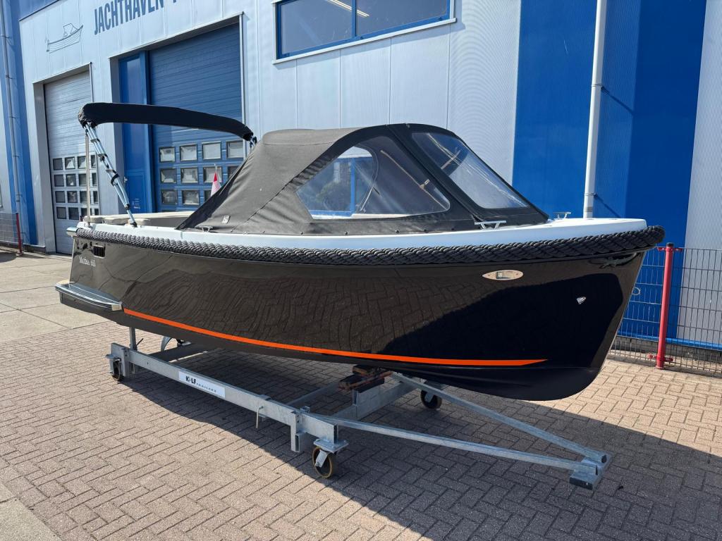 Maxima 600 met Honda 20pk