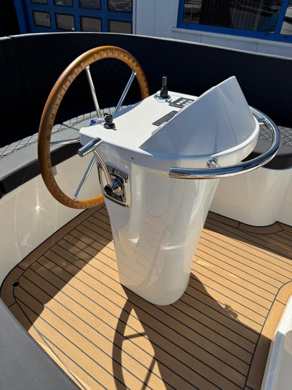 Maril 7NXT met Vetus 52pk