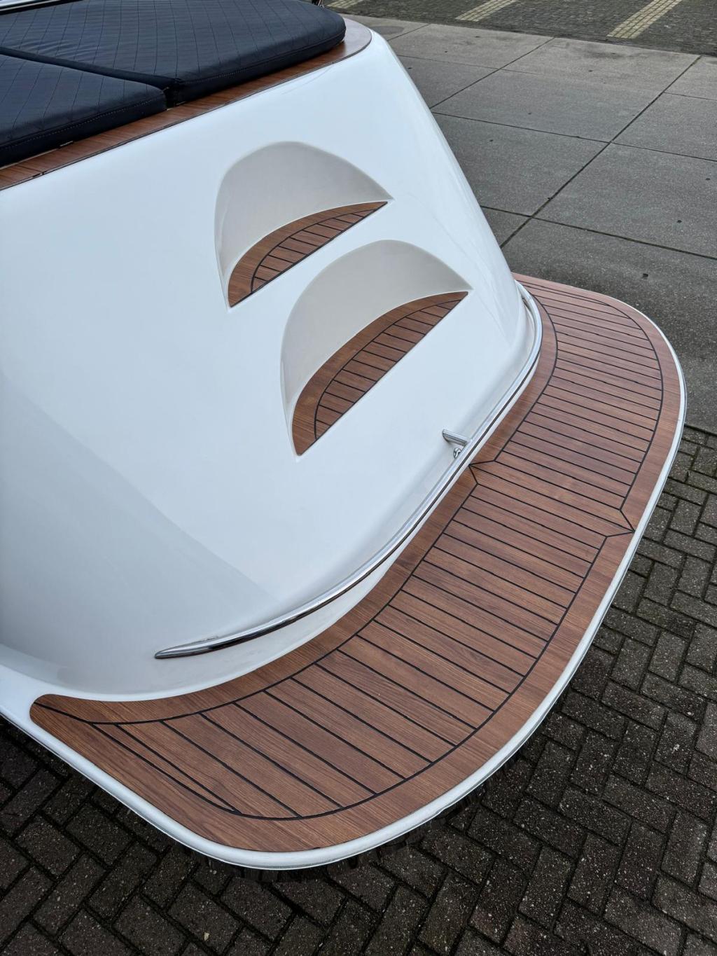 Maxima 720 met Honda 50 pk