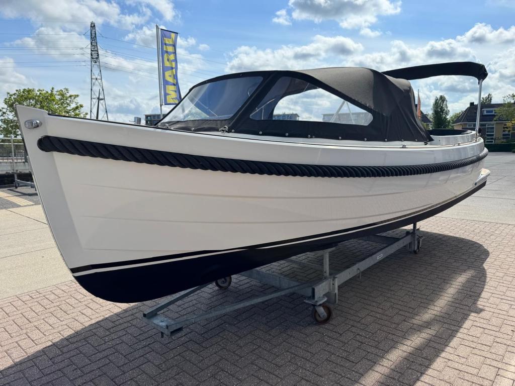 Maril 7Nxt met Vetus 52 pk