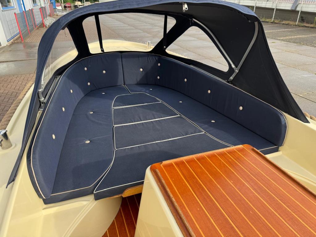 Antaris 520 met Vetus 11pk