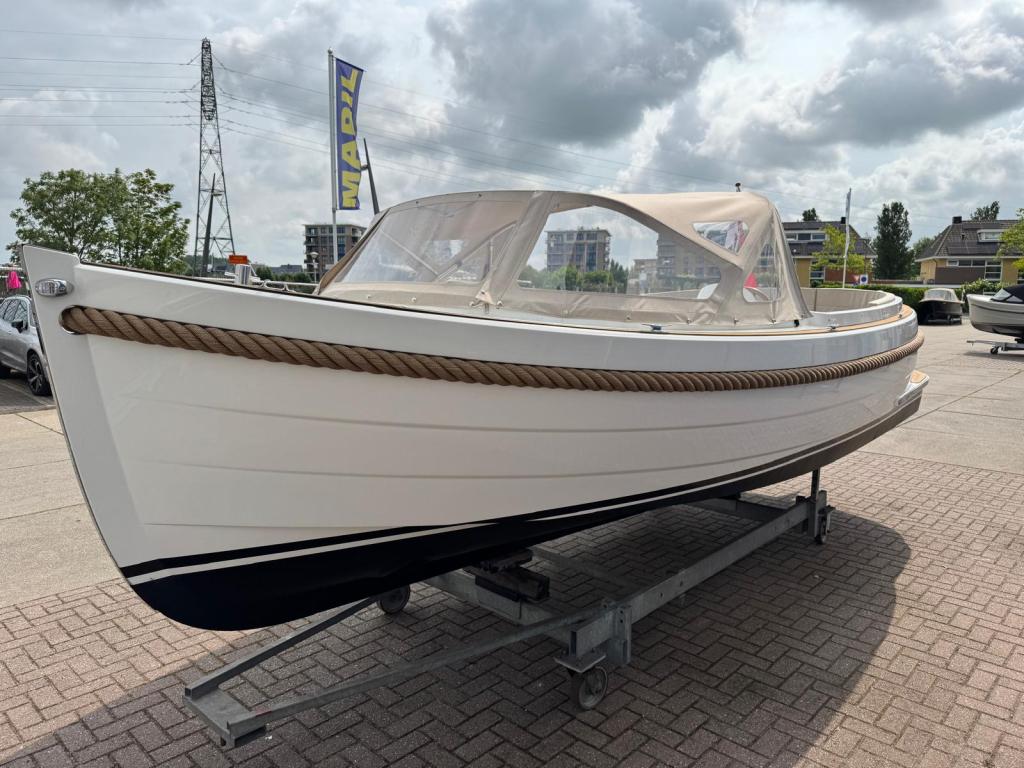 Maril 6NXT met Vetus 42pk