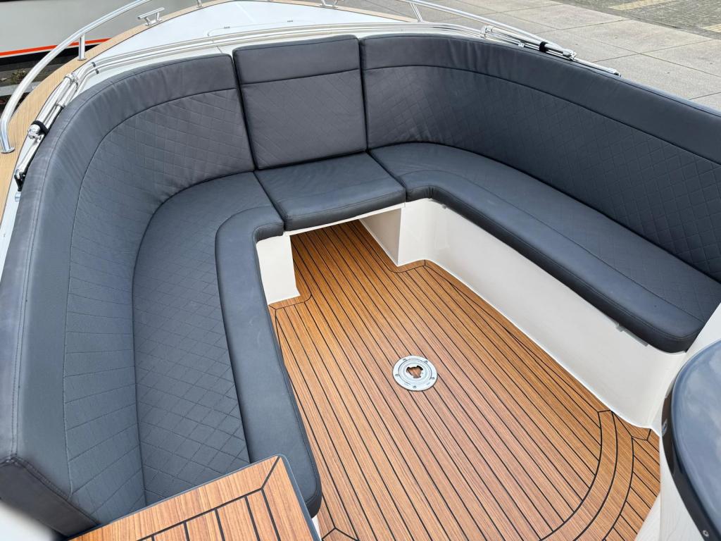 Maxima 720 met Honda 135 pk