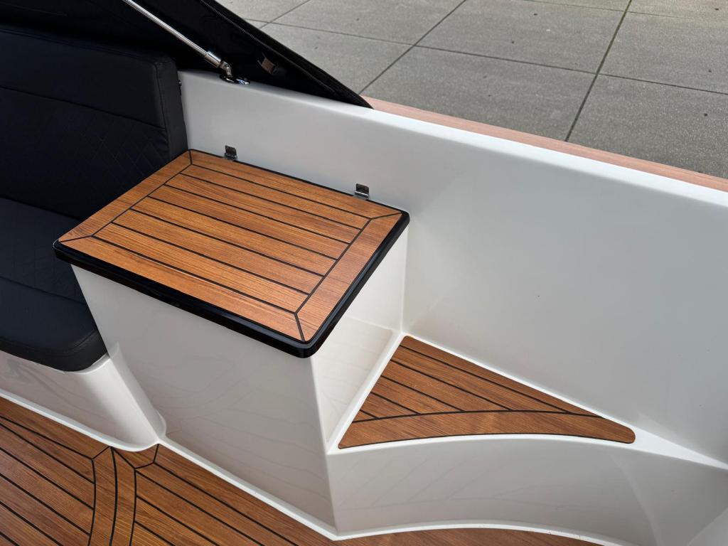 Maxima 720 met Honda 50 pk