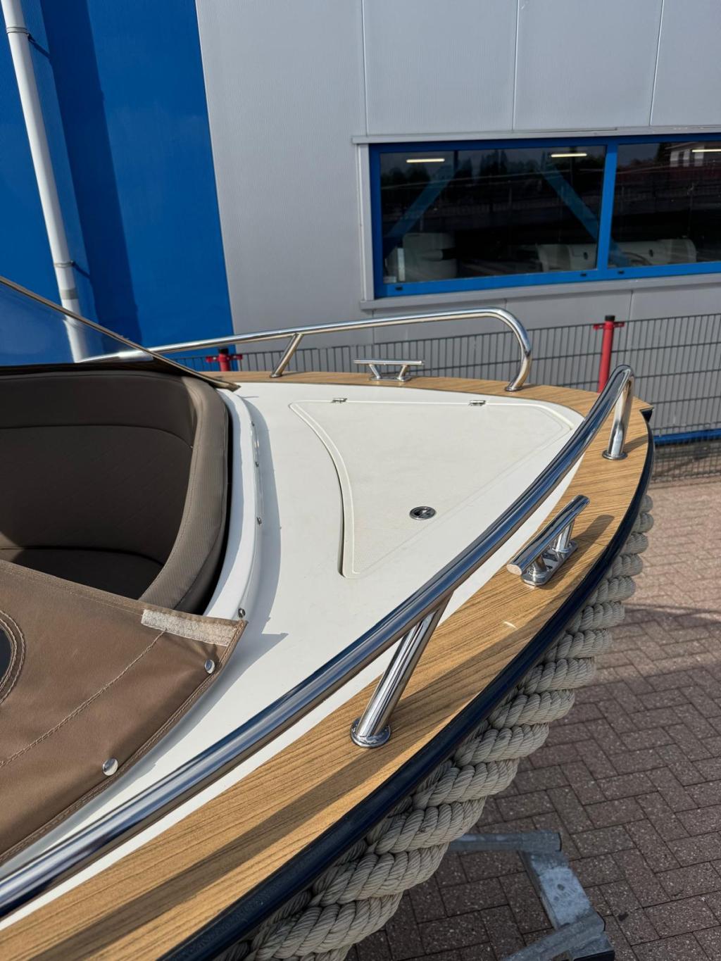 Maxima  620 Retro met Suzuki 30 pk