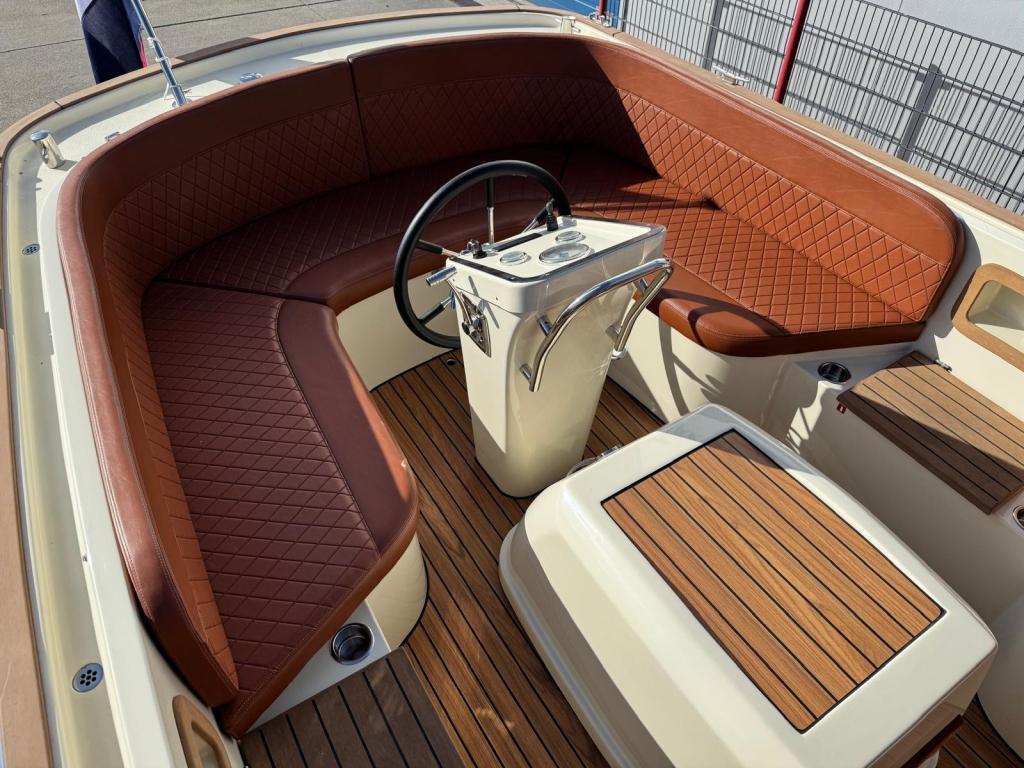Antaris Fifty5 met Vetus 27pk