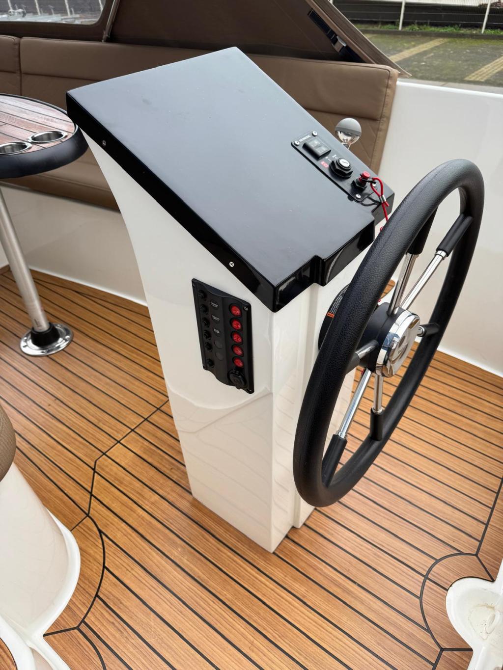 Maxima 600 met Honda 20 pk