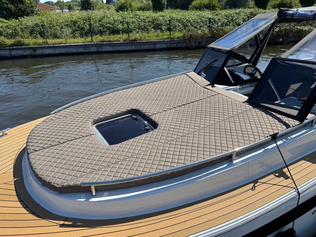 Maxima 920 cabin met Yanmar 110pk (Demonstratiemodel)