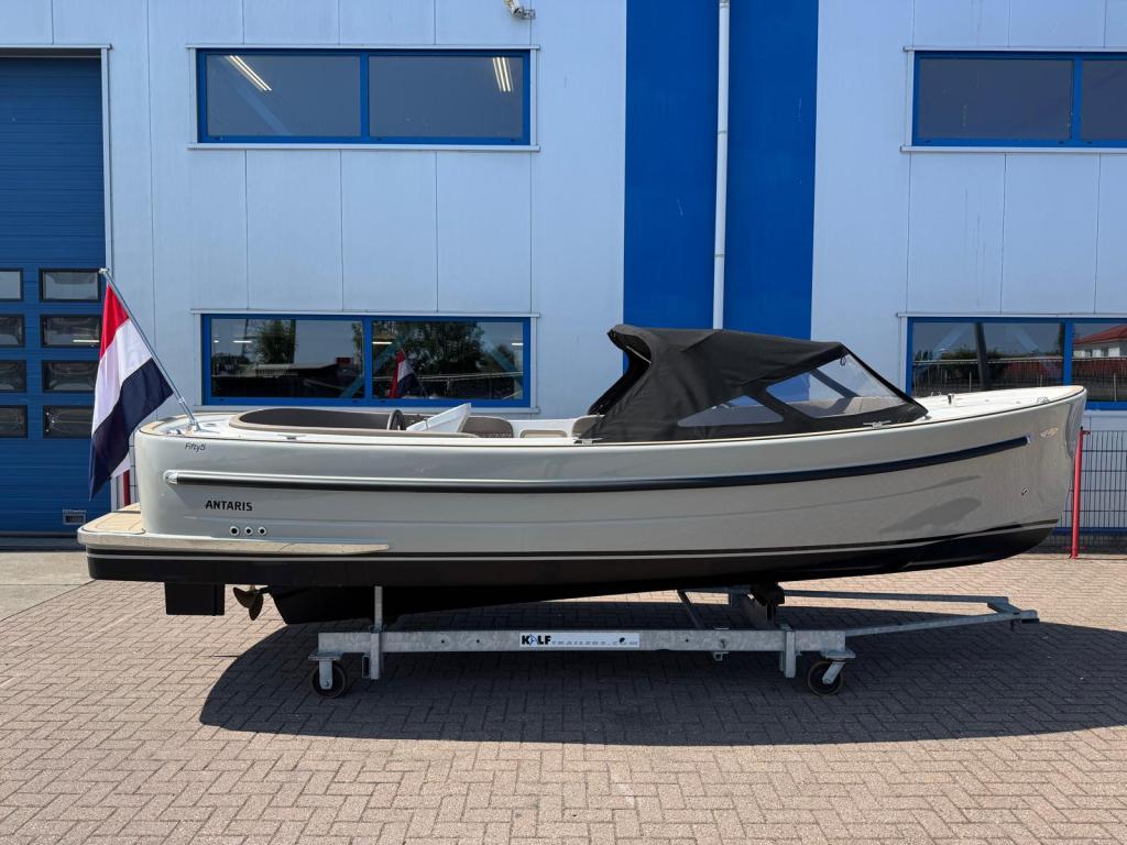 Antaris Fifty5 met Vetus 27pk