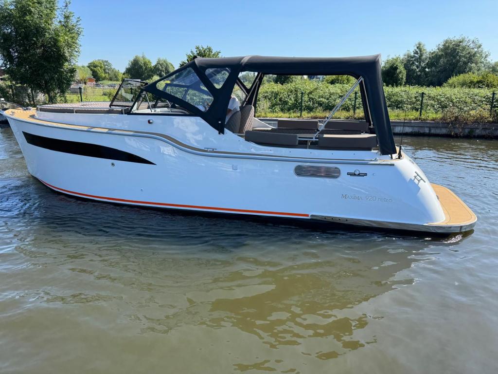 Maxima 920 cabin met Yanmar 110pk (Demonstratiemodel)