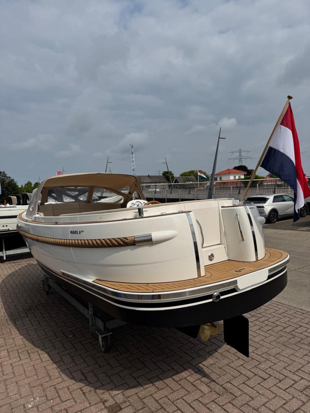 Maril 6NXT met Vetus 42pk