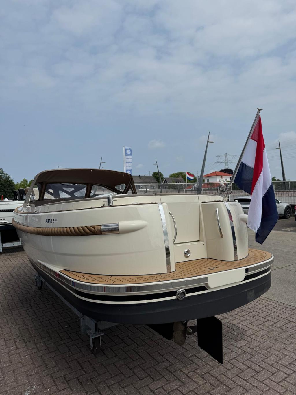 Maril 6NXT met Vetus 42pk