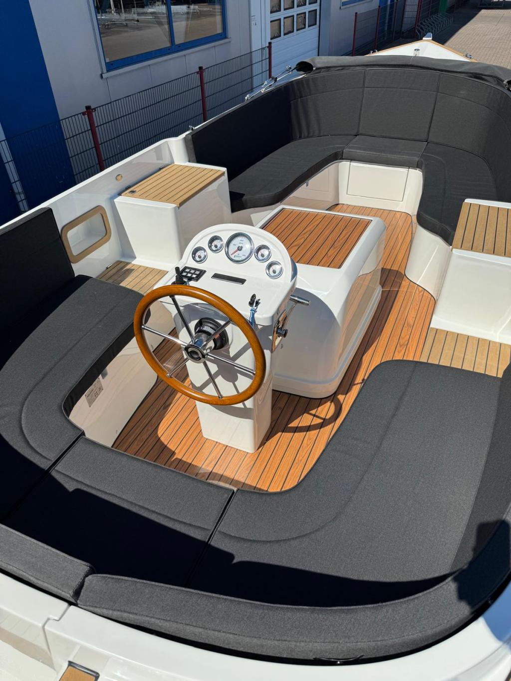 Maril 6NXT met Vetus 42pk