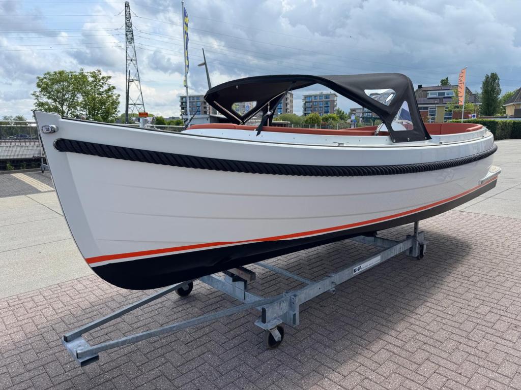 Maril 6NXT met Vetus 42pk