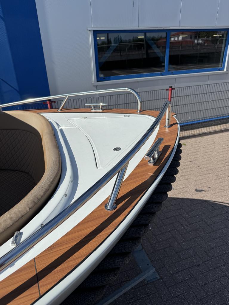 Maxima 620 MC Retro met Honda 30pk