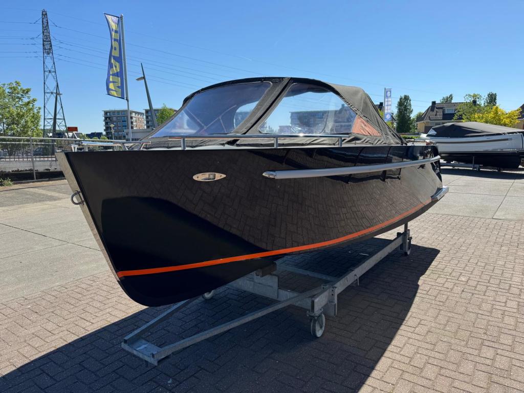 Maxima 630 met Honda 40pk