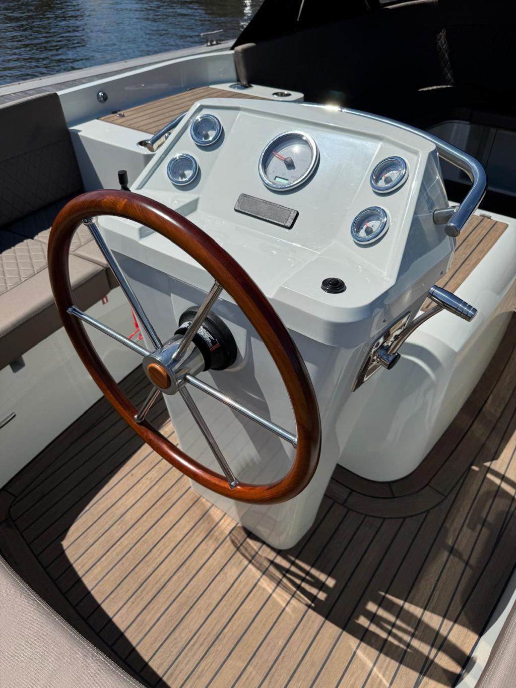 Antaris Seventy5 met Vetus 52pk (Demonstratiemodel)