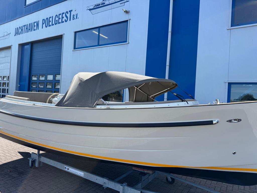 Antaris Sixty7 met Vetus 42 pk