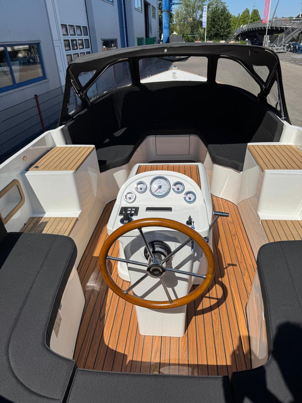 Maril 6NXT met Vetus 42pk