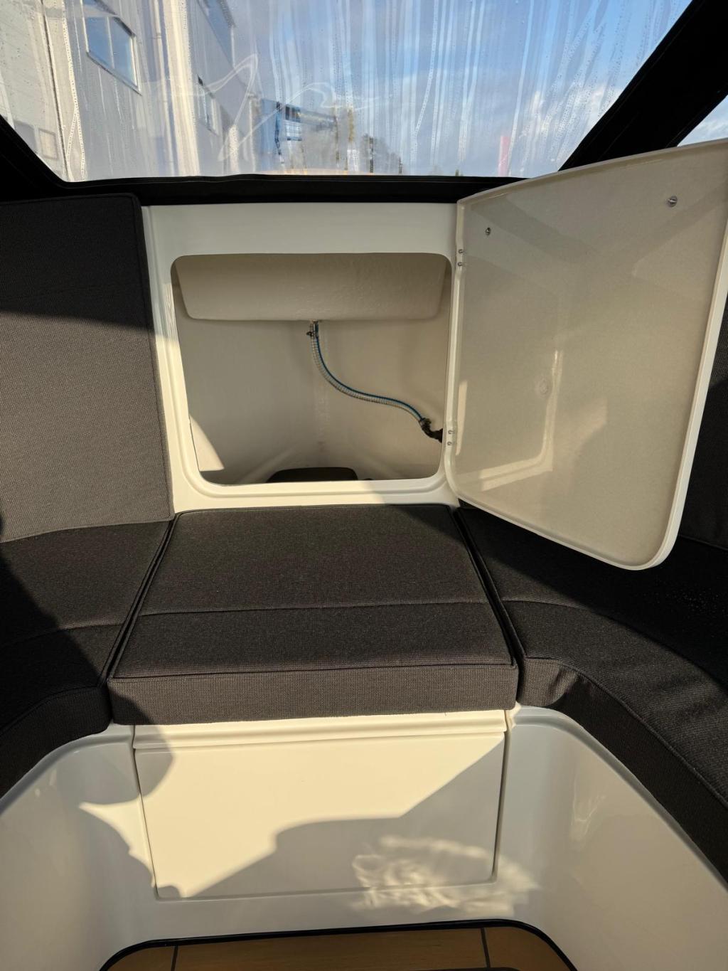 Antaris Sixty7 met Vetus 42 pk