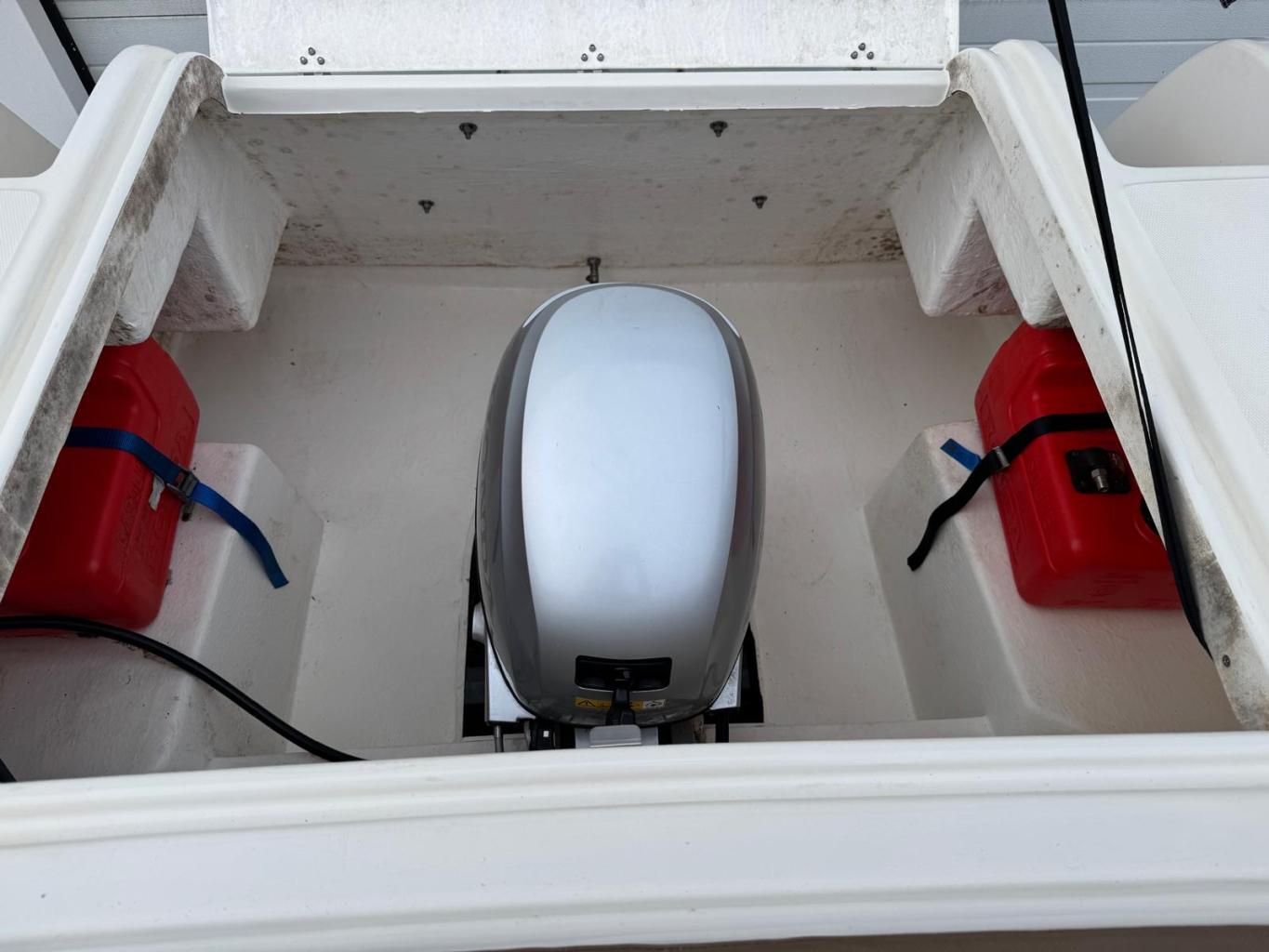 Maxima 600 met Honda 20 pk