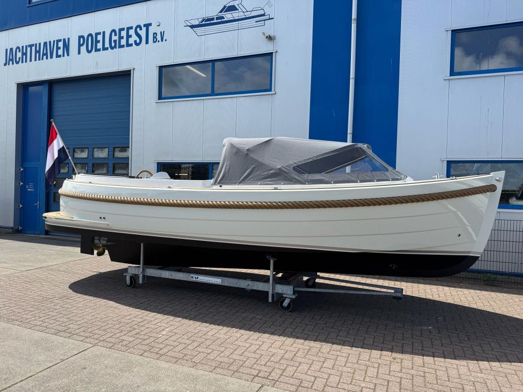 Maril 7NXT met Vetus 52pk