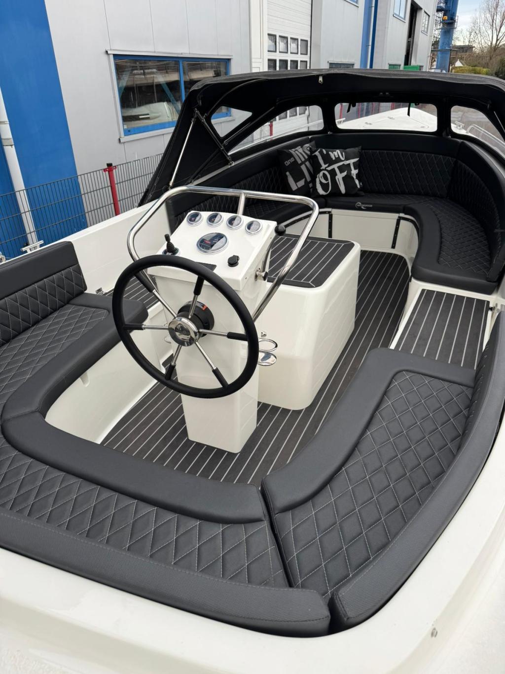 Waterspoor 707 met Vetus 33 pk