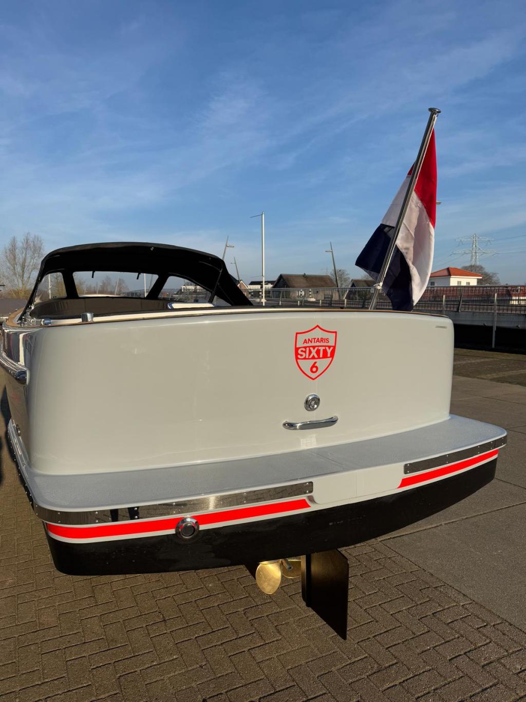 Antaris Sixty6 met Vetus 42 pk