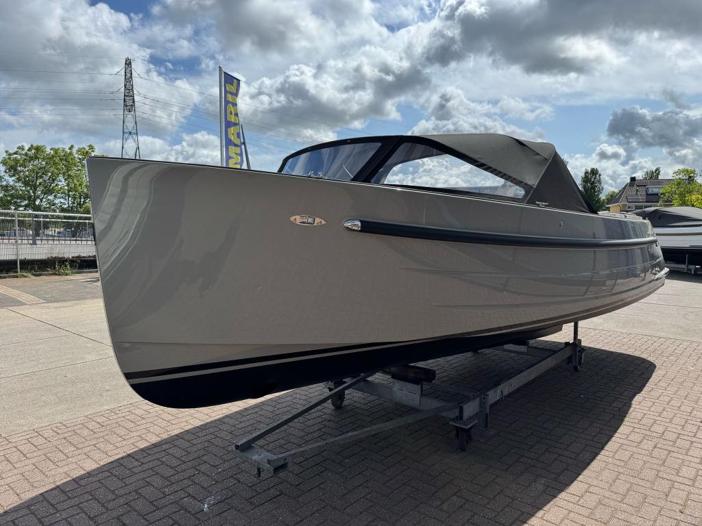 Antaris  Seventy5 met Vetus 52pk