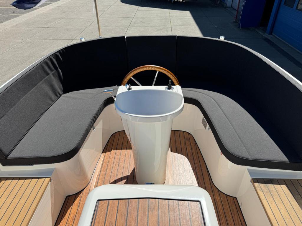 Maril 6NXT met Vetus 42pk