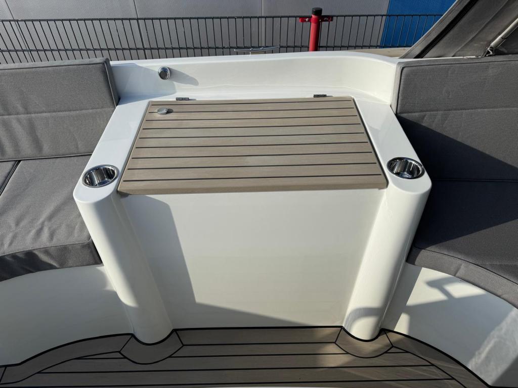 Antaris Sixty7 met Vetus 42 pk