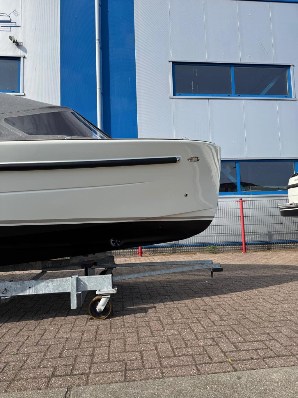 Antaris Fifty5 met Vetus 27pk